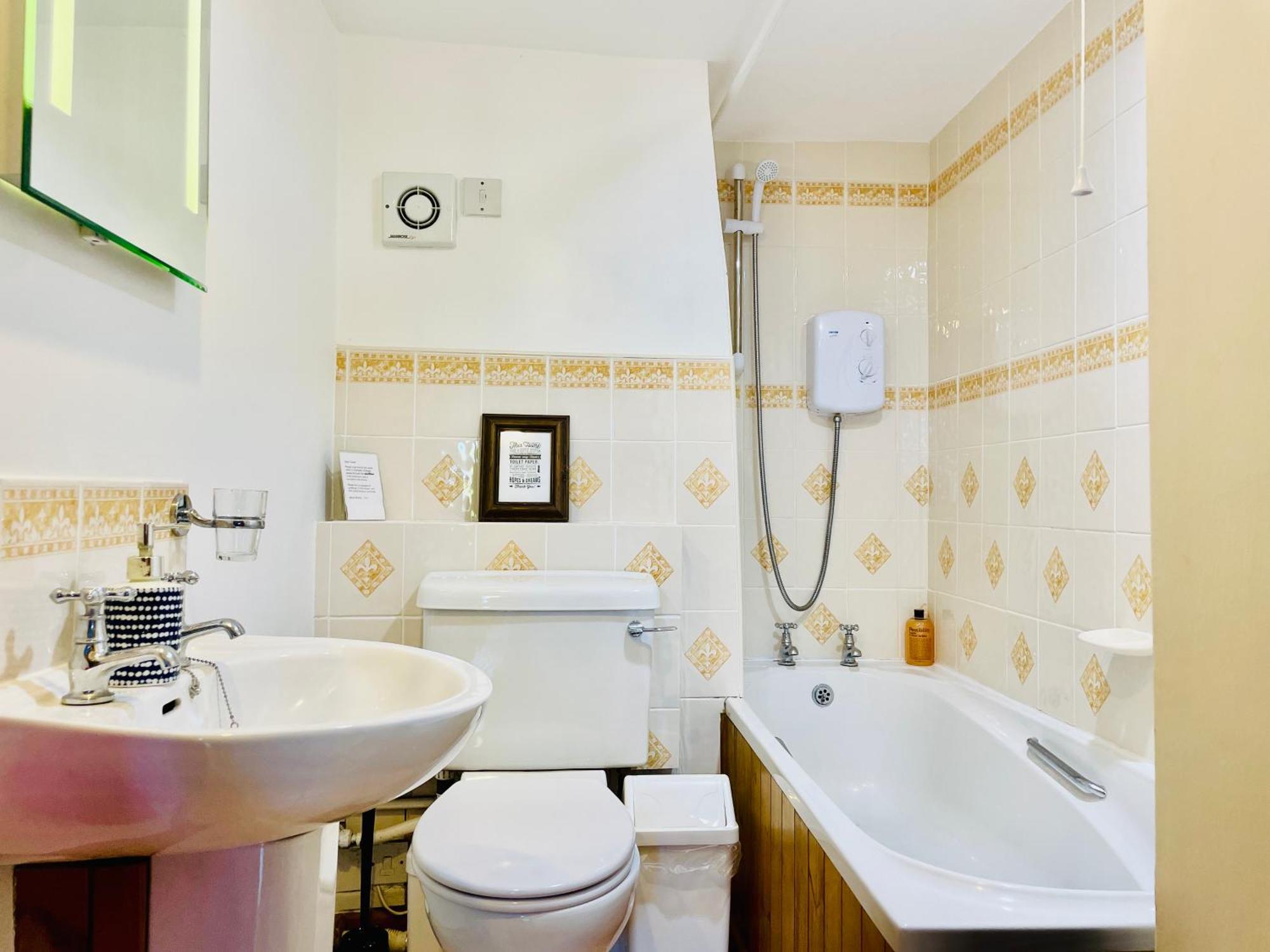 Lake Villa Holiday Cottages Holsworthy Eksteriør bilde