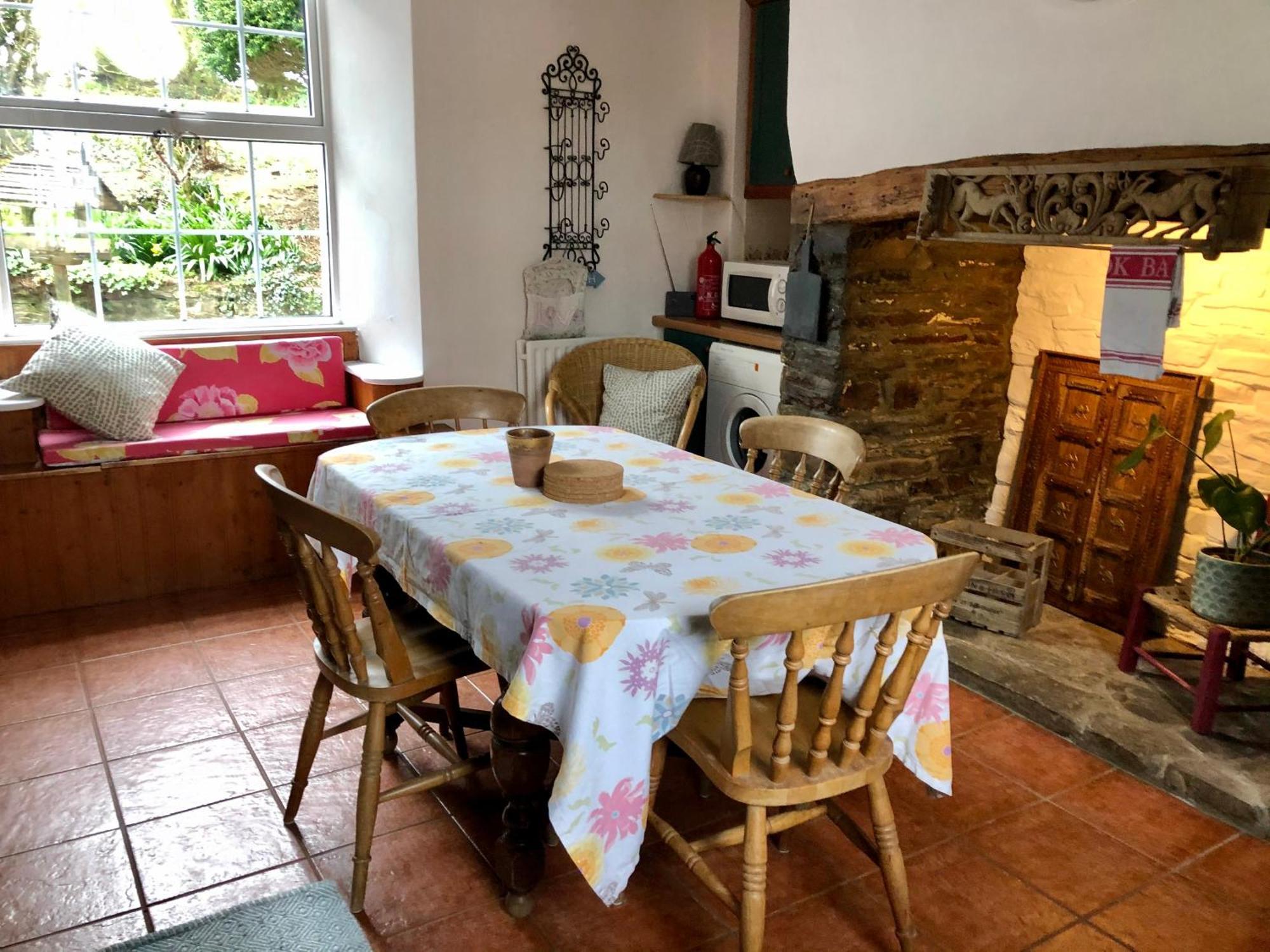 Lake Villa Holiday Cottages Holsworthy Eksteriør bilde