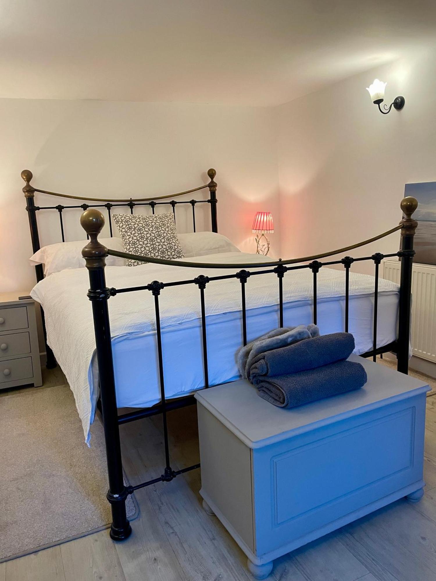 Lake Villa Holiday Cottages Holsworthy Eksteriør bilde